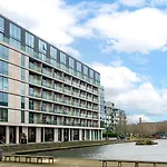 Londwell, Kings Cross & Pentonville Luxury Balcony Apartment